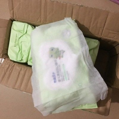 مناديل مبللة للأطفال للبشرة الحساسة من كارتون ستايل معبأة من 1 إلى 100 قطعة