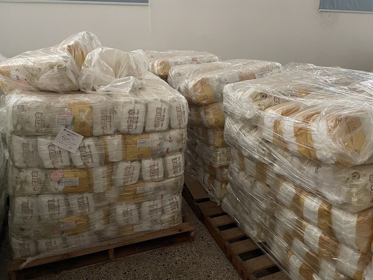 جميع الأحجام شريط خصر مطاطي يمكن التخلص منها حفاضات أطفال شديدة الجفاف ماصة قوية